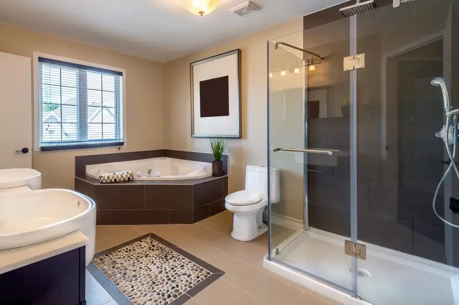 Tips For Selecting The Right Fixtures For Your Bathroom Remodel in Houston TX